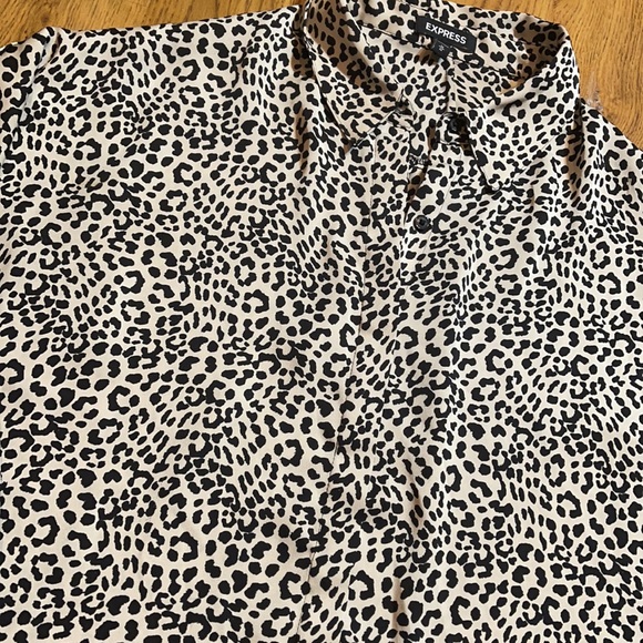 Express button up leopard print portofino shirt - Picture 2 of 5